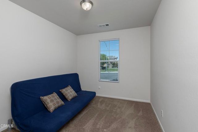 12201 Quiet Creek Way, Bakersfield, CA 93311