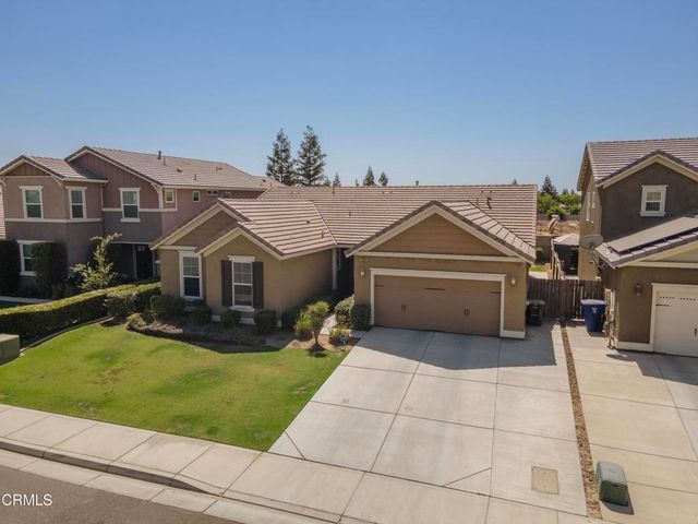 12201 Quiet Creek Way, Bakersfield, CA 93311
