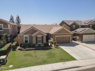 12201 Quiet Creek Way, Bakersfield, CA 93311