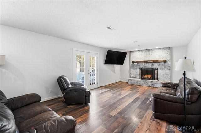 2752 Harlan Road, Waynesville, OH 45068