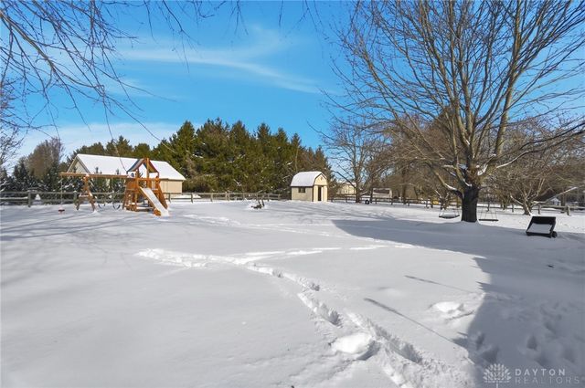 2752 Harlan Road, Waynesville, OH 45068