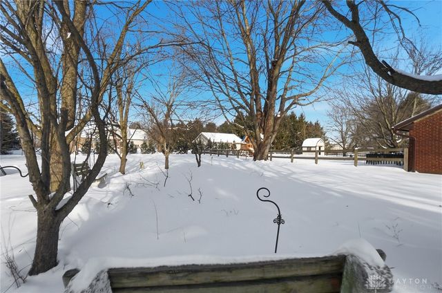 2752 Harlan Road, Waynesville, OH 45068