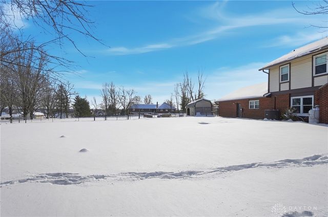 2752 Harlan Road, Waynesville, OH 45068