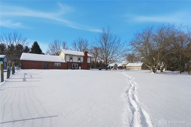 2752 Harlan Road, Waynesville, OH 45068