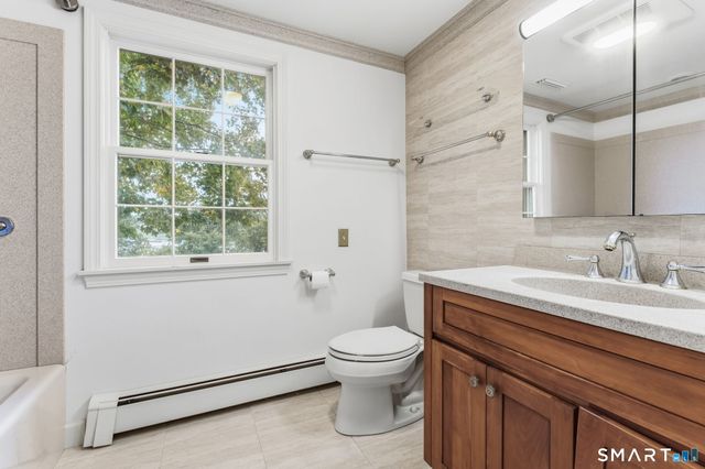 87 Phoenix Drive, Groton, CT 06340