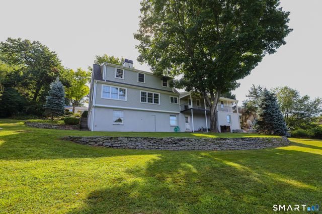 87 Phoenix Drive, Groton, CT 06340
