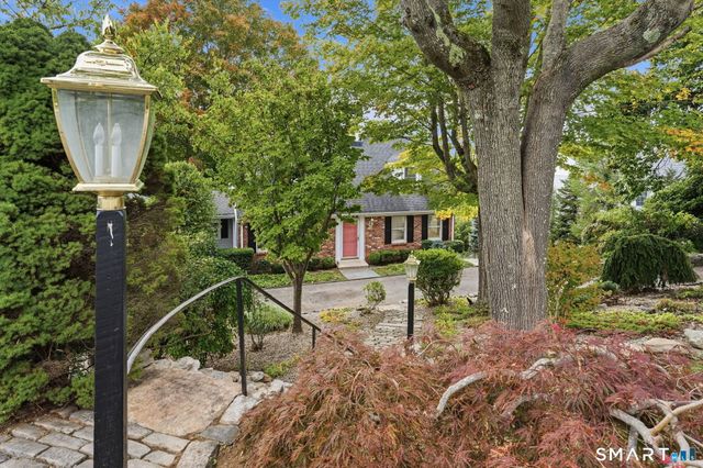 87 Phoenix Drive, Groton, CT 06340