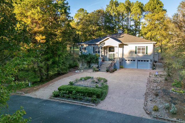 4 Poema Lane, Hot Springs Village, AR 71909