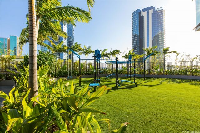 1001 Queen Street 1213, Honolulu, HI 96814