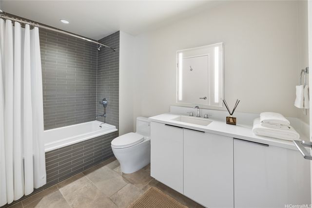 1001 Queen Street 1213, Honolulu, HI 96814
