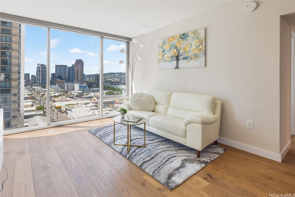 1001 Queen Street 1213, Honolulu, HI 96814