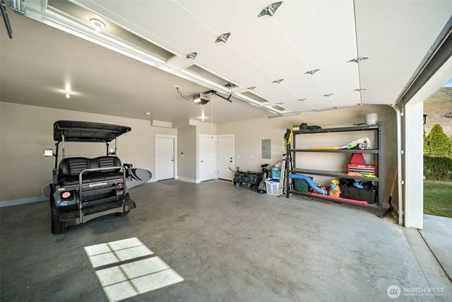 9464 Yakima Lane NW, Quincy, WA 98848