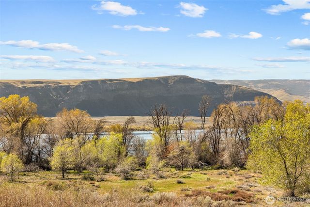 9464 Yakima Lane NW, Quincy, WA 98848