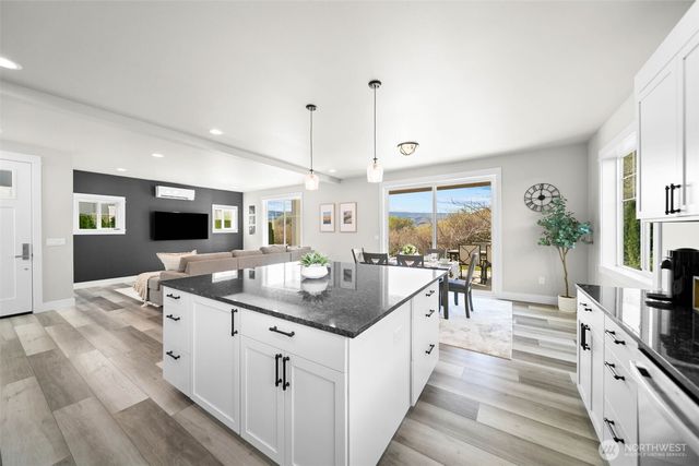 9464 Yakima Lane NW, Quincy, WA 98848