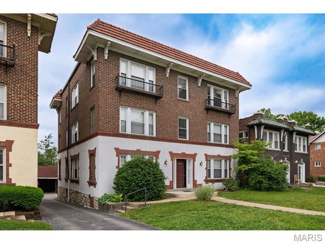 7012 Forsyth Boulevard 3W, University City, MO 63105
