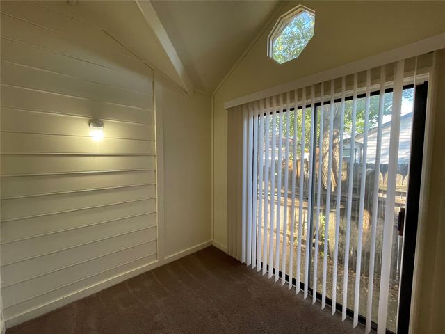 10404 Cork Oak Circle, Dallas, TX 75227