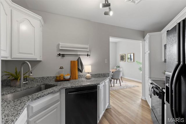 4256 Maryland 3E, St Louis, MO 63108