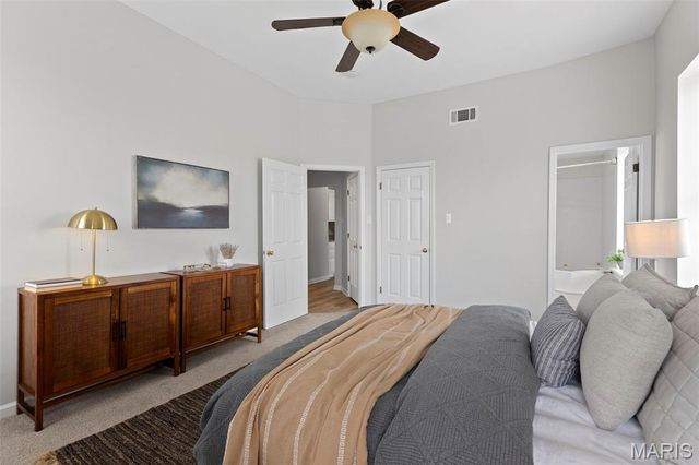 4256 Maryland 3E, St Louis, MO 63108