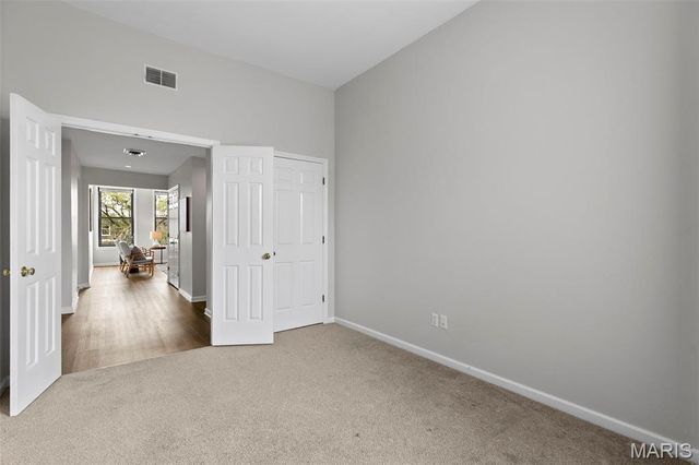 4256 Maryland 3E, St Louis, MO 63108