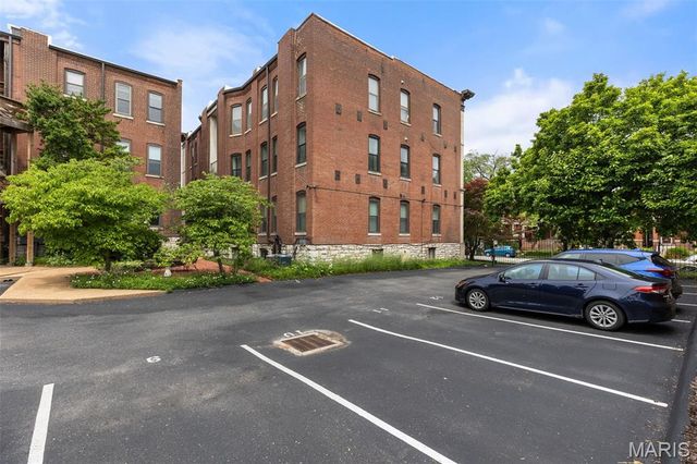 4256 Maryland 3E, St Louis, MO 63108