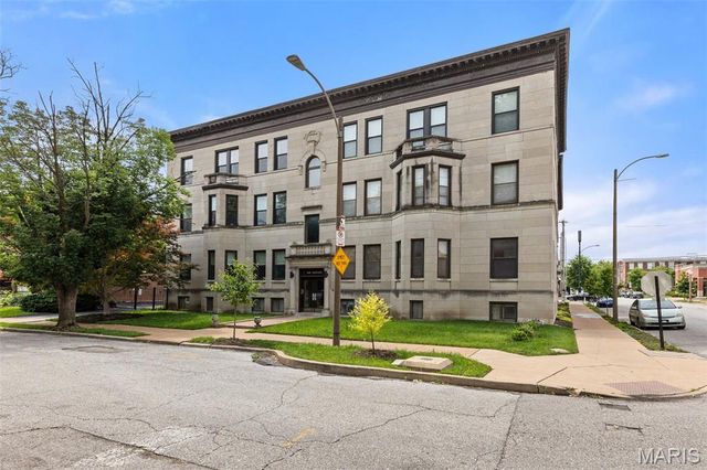 4256 Maryland 3E, St Louis, MO 63108