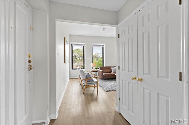 4256 Maryland 3E, St Louis, MO 63108