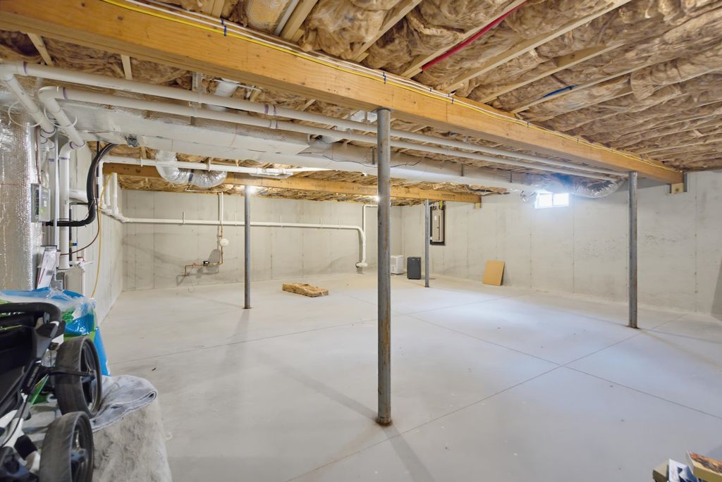 Image 27 of property listing at 24 Sage Drive # 13, Hampton, NH 03842