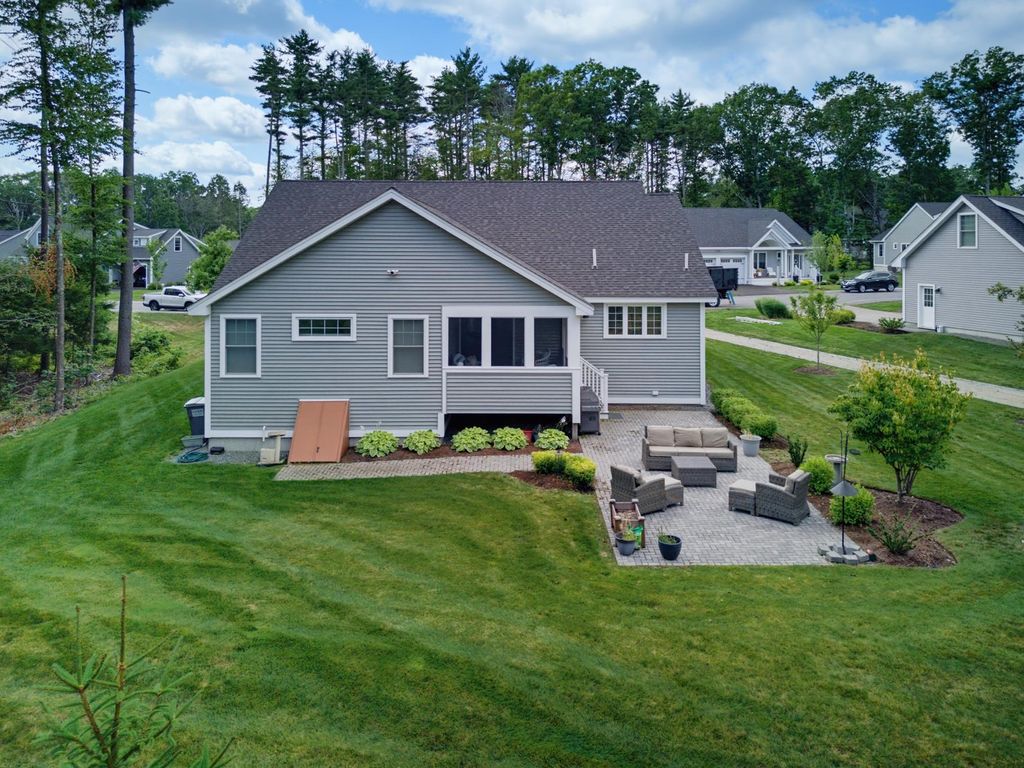 Image 33 of property listing at 24 Sage Drive # 13, Hampton, NH 03842