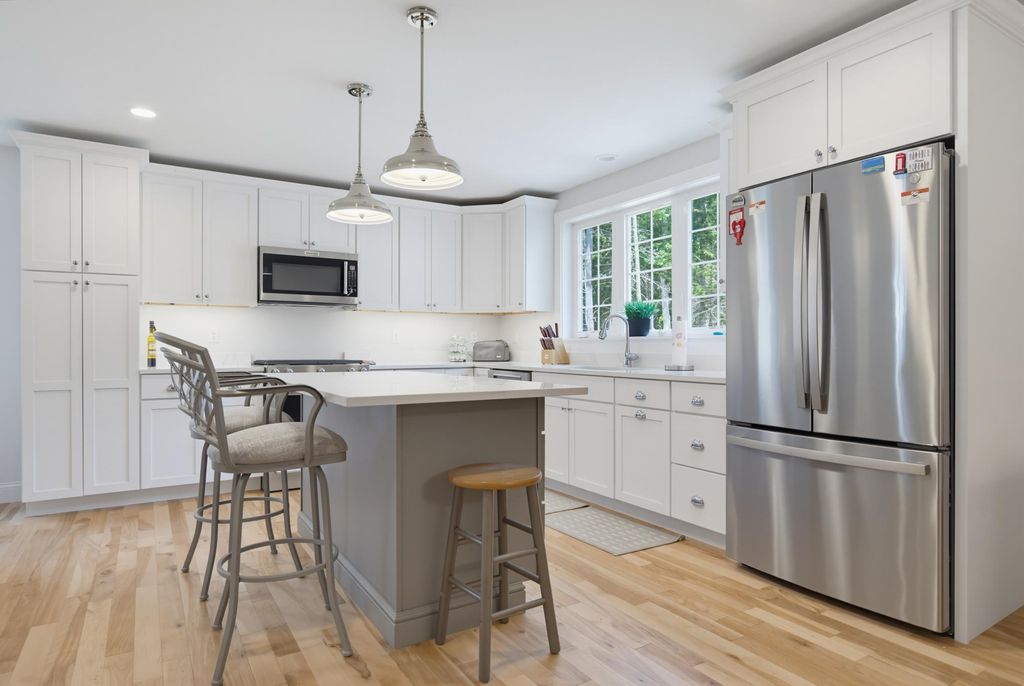 Image 9 of property listing at 24 Sage Drive # 13, Hampton, NH 03842