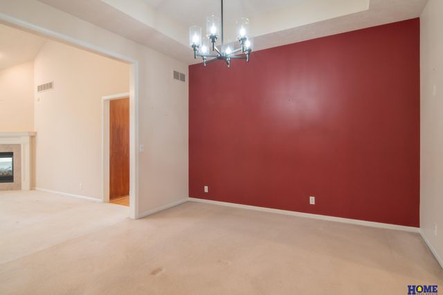 9214 Pioneer Court, Lincoln, NE 68520