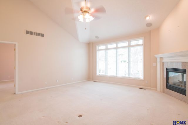 9214 Pioneer Court, Lincoln, NE 68520