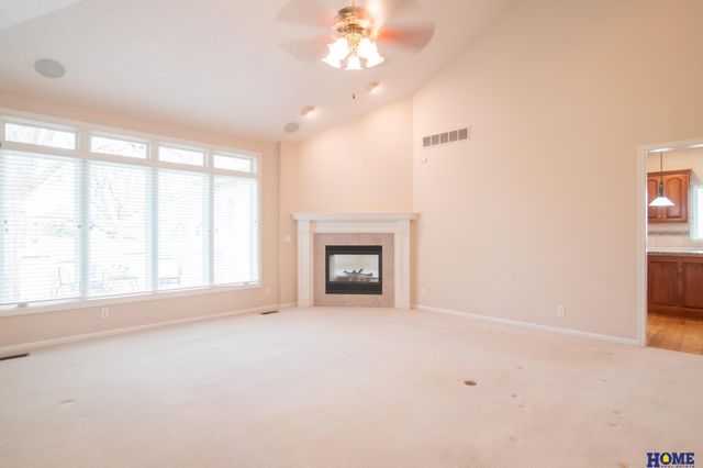 9214 Pioneer Court, Lincoln, NE 68520