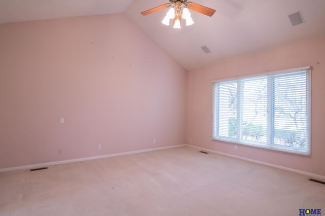 9214 Pioneer Court, Lincoln, NE 68520