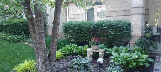 9214 Pioneer Court, Lincoln, NE 68520