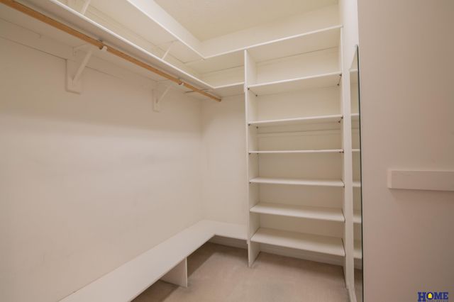 9214 Pioneer Court, Lincoln, NE 68520