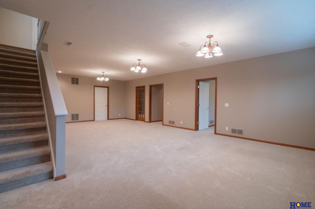 9214 Pioneer Court, Lincoln, NE 68520