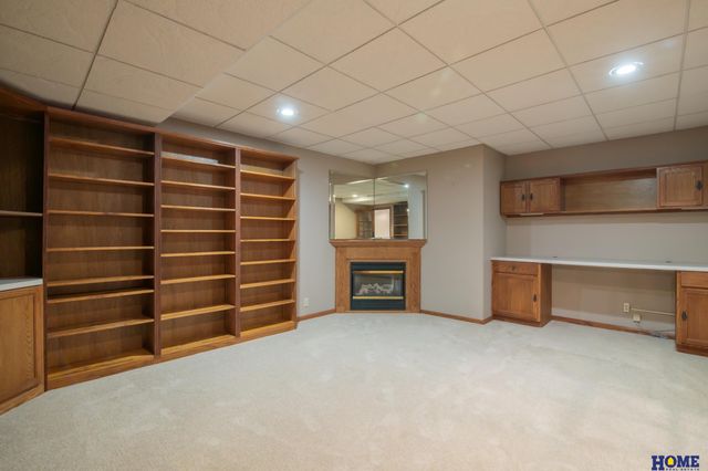 9214 Pioneer Court, Lincoln, NE 68520