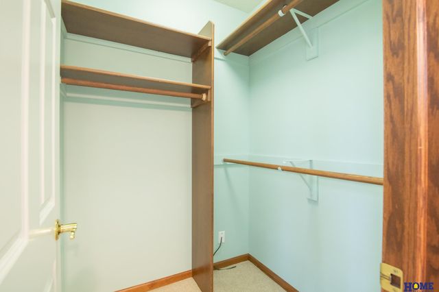 9214 Pioneer Court, Lincoln, NE 68520