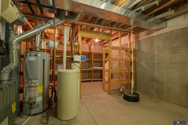 9214 Pioneer Court, Lincoln, NE 68520