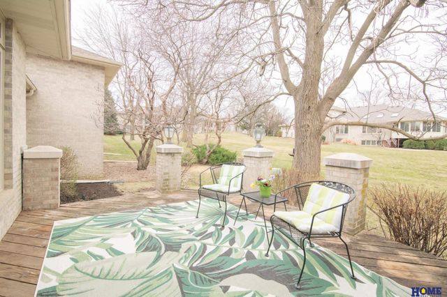 9214 Pioneer Court, Lincoln, NE 68520