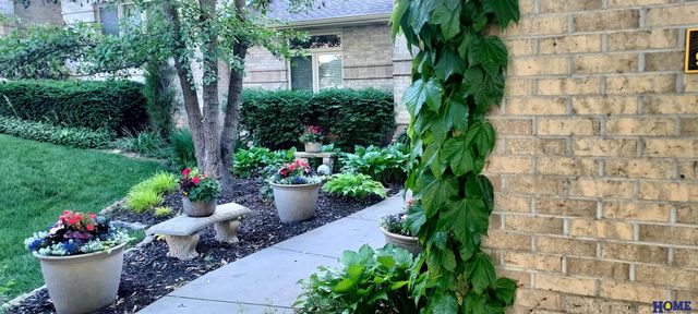 9214 Pioneer Court, Lincoln, NE 68520
