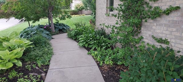 9214 Pioneer Court, Lincoln, NE 68520