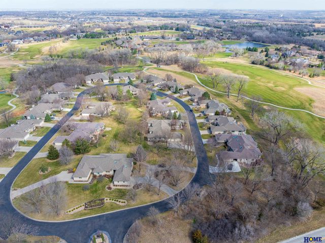 9214 Pioneer Court, Lincoln, NE 68520