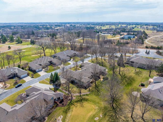 9214 Pioneer Court, Lincoln, NE 68520