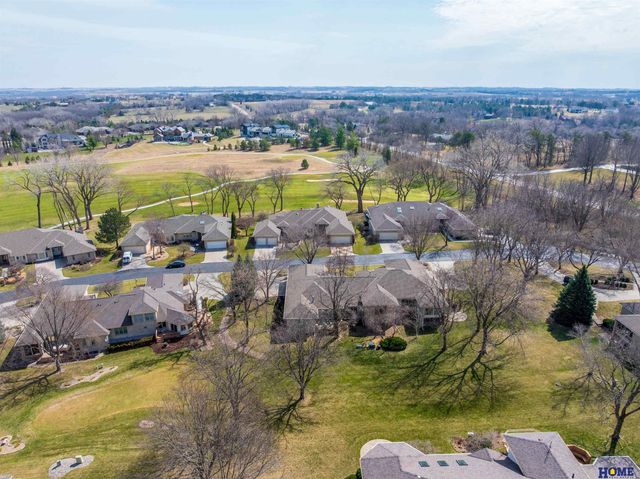 9214 Pioneer Court, Lincoln, NE 68520