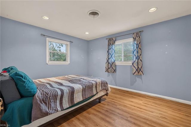 652 Aragona BLVD, Virginia Beach, VA 23462