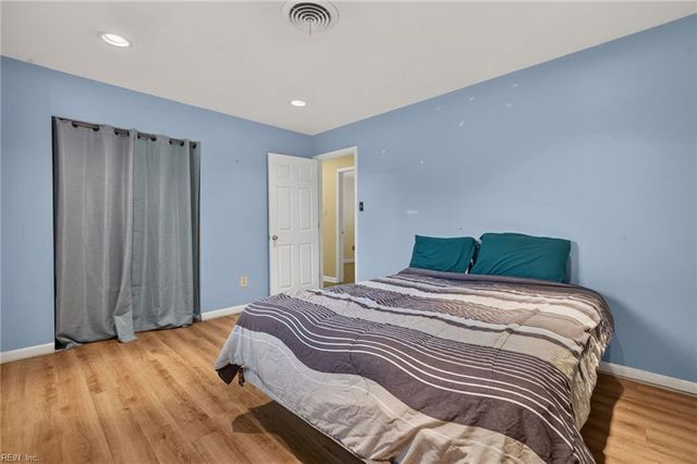 652 Aragona BLVD, Virginia Beach, VA 23462