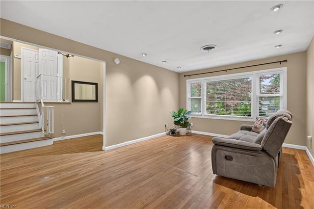 652 Aragona BLVD, Virginia Beach, VA 23462