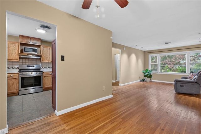 652 Aragona BLVD, Virginia Beach, VA 23462