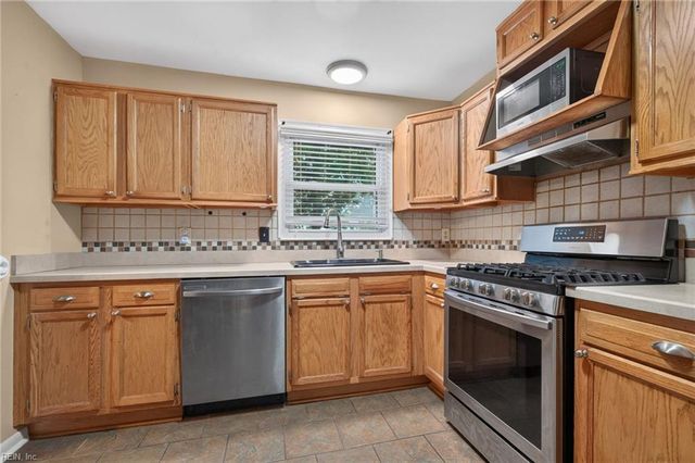 652 Aragona BLVD, Virginia Beach, VA 23462
